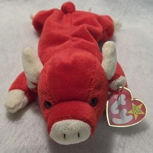 SNORT Ty Beanie Babies Red Bull Plush Toy 1995